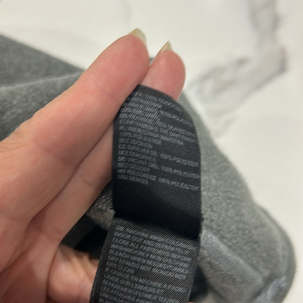 The North Face Gray Fleece Quarter Zip Jacket. Size XL (960) - Picture 11 of 12